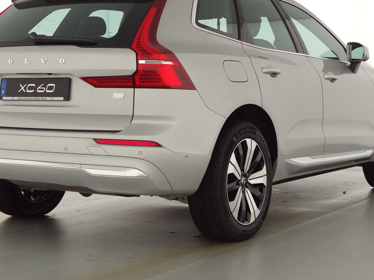 Volvo  XC60 Recharge Plus, T6 AWD Plug-in Hybrid, Elektrisch/Benzin, Bright