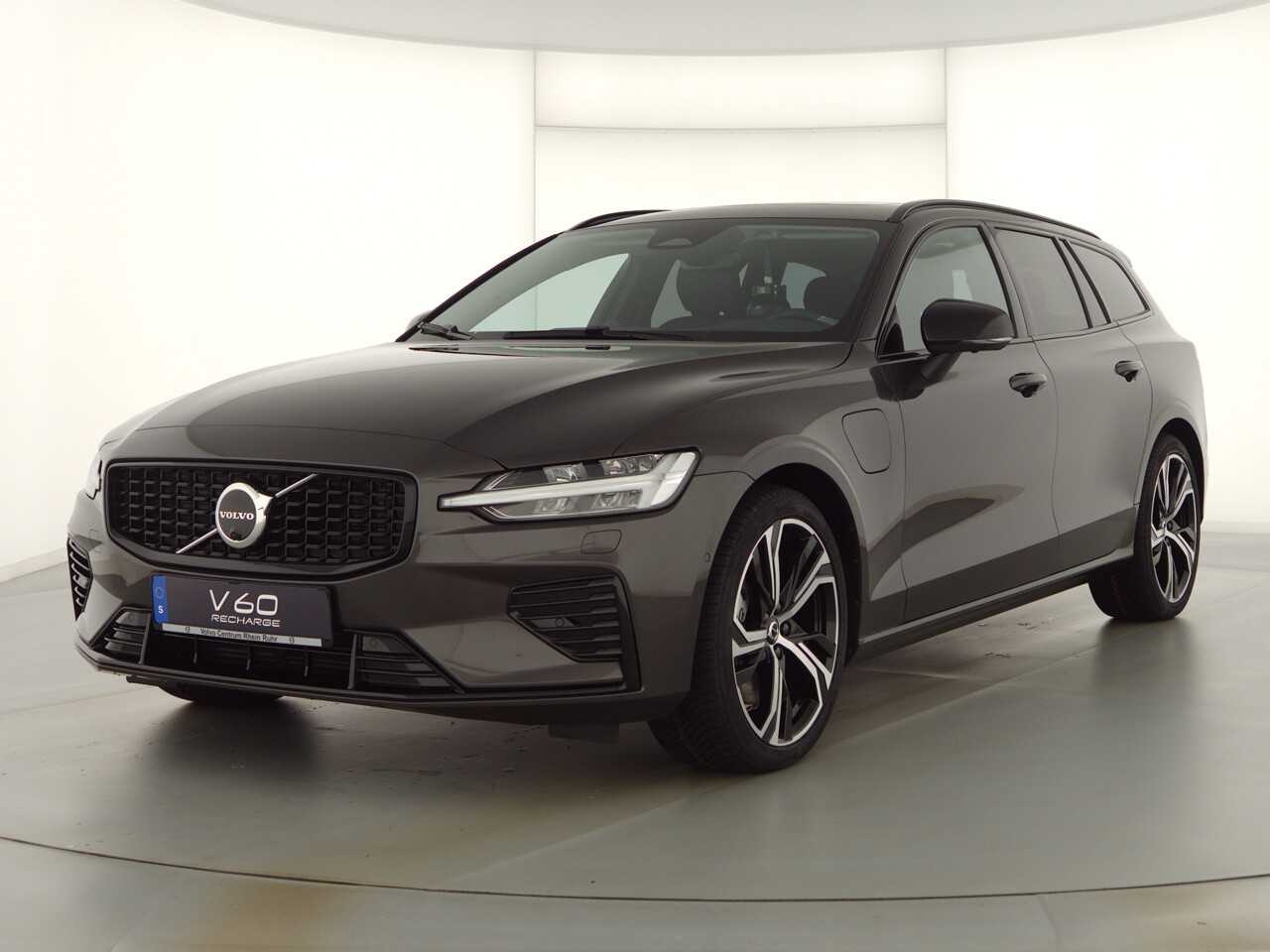 Volvo  V60 Recharge Ultimate, T8 AWD Plug-in Hybrid, Elektrisch/Benzin, Dark