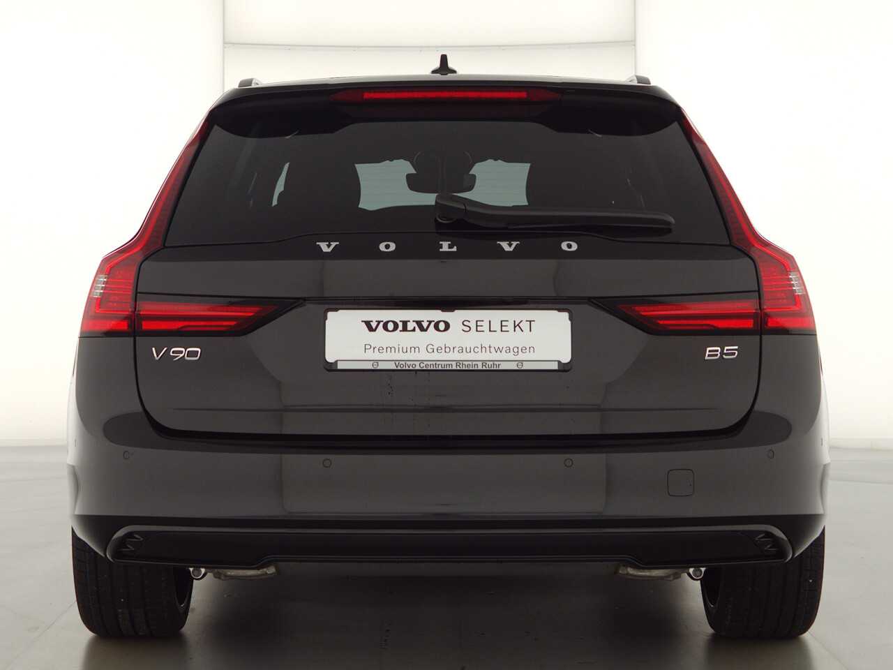 Volvo  V90 Ultimate, B5 Mild-Hybrid, Benzin, Dark