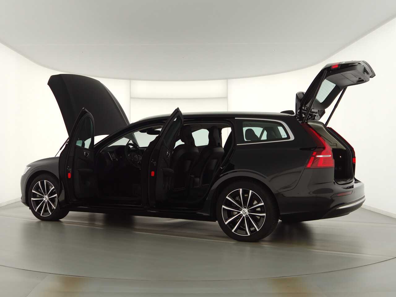 Volvo  V60 Recharge Core, T6 AWD Plug-in Hybrid, Elektrisch/Benzin, Bright