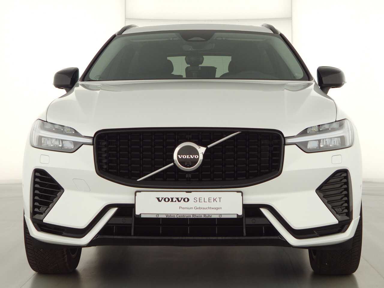 Volvo  XC60 Recharge Plus, T6 AWD Plug-in Hybrid, Elektrisch/Benzin, Dark