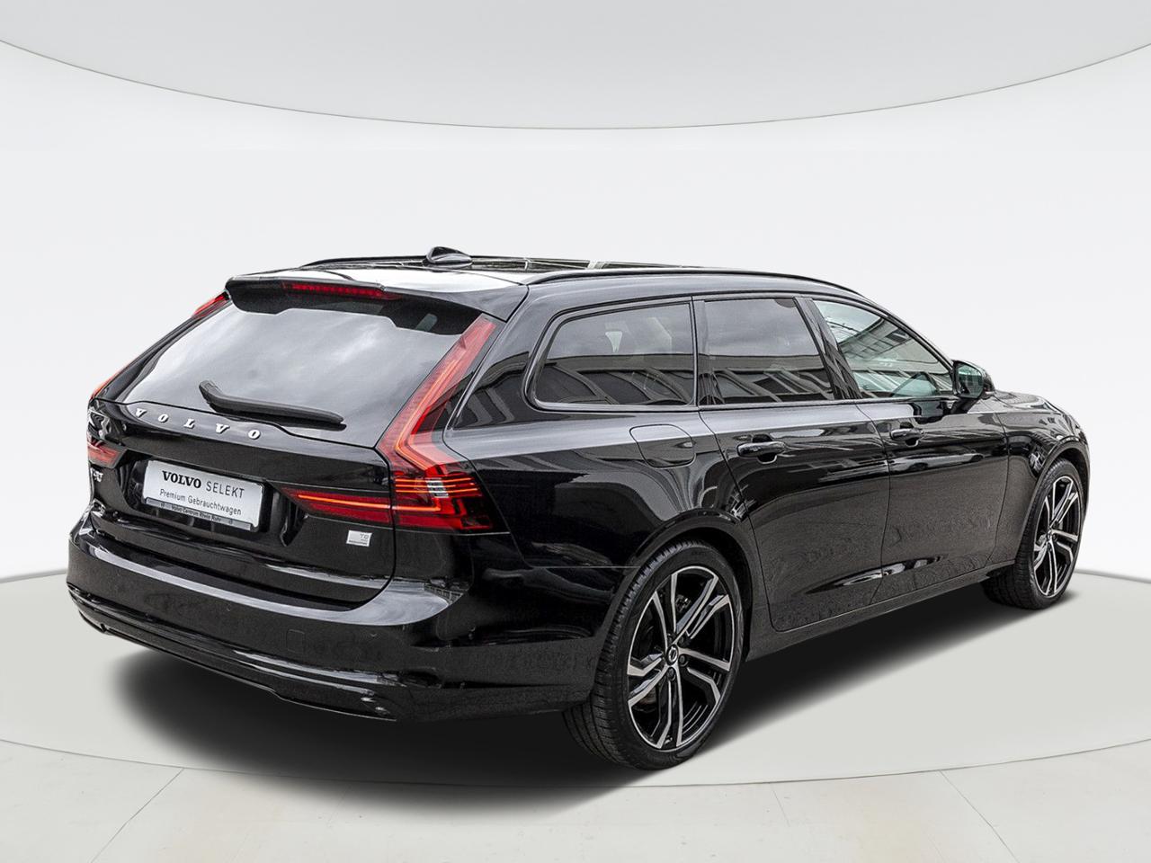 Volvo  V90 Recharge Plus, T8 AWD Plug-in Hybrid, Elektrisch/Benzin, Dark