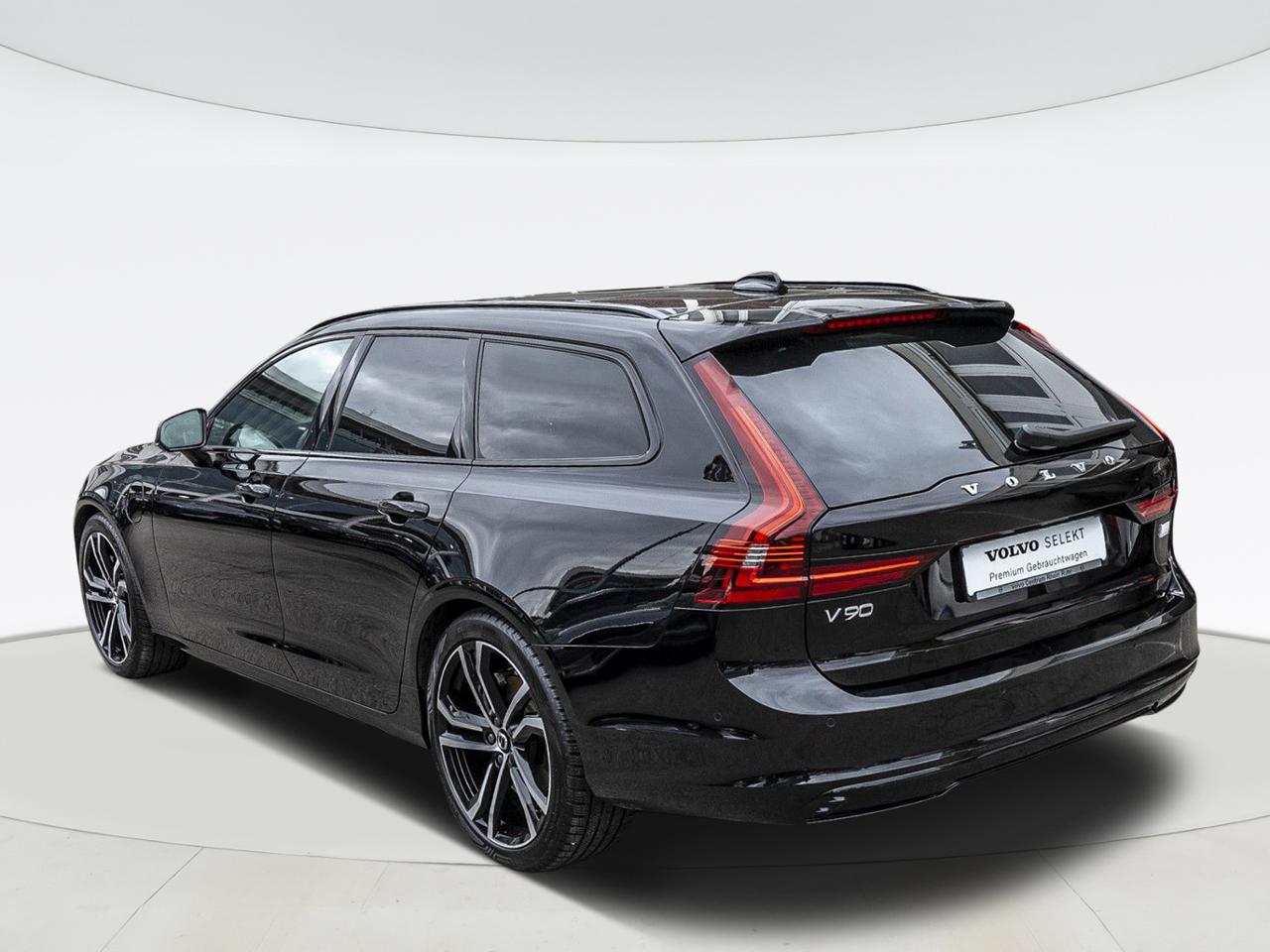 Volvo  V90 Recharge Plus, T8 AWD Plug-in Hybrid, Elektrisch/Benzin, Dark