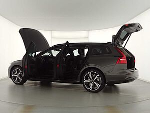 Volvo  V60 Recharge Ultimate, T8 AWD Plug-in Hybrid, Elektrisch/Benzin, Dark